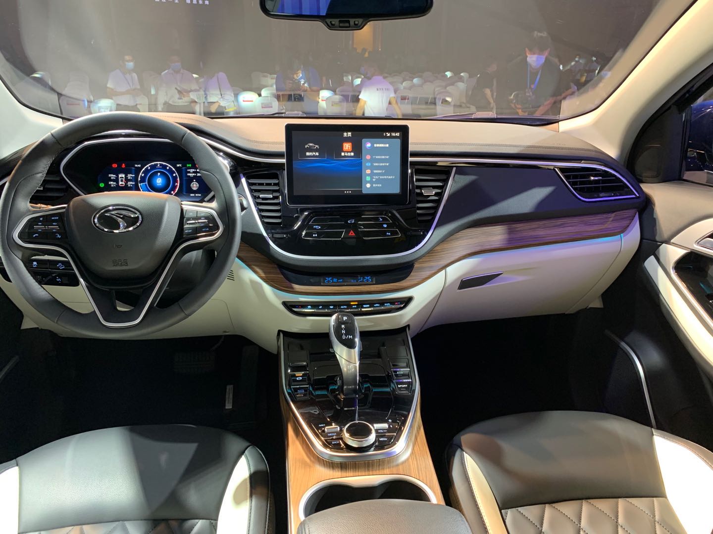 东南dx7星跃全面焕新,会成为紧凑级suv市场搅局者吗?