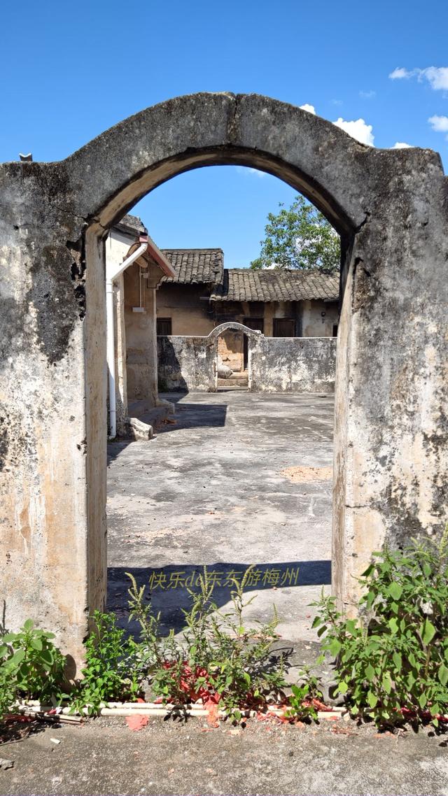 三斤狗的故事不是传说,三斤狗故居古迹仍在,故事发生在松口这里