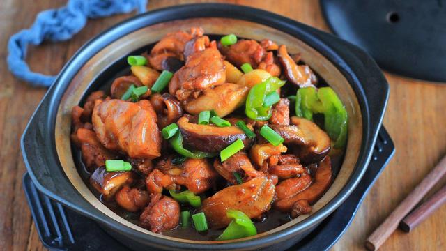 教你营养美味的香菇土豆炖鸡块香气四溢下饭解馋超好吃