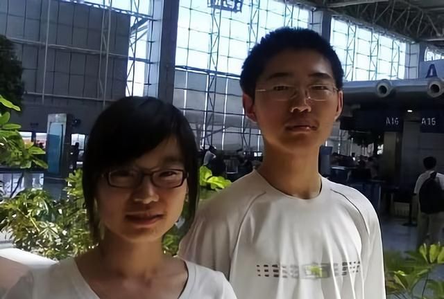 她是吉林高考状元,放榜当天,清华大学招生组连夜赶到她家休闲区蓝鸢梦想 - Www.slyday.coM 她是吉林高考状元,放榜当天,清华大学招生组连夜赶到她家休闲区蓝鸢梦想 - Www.slyday.coM