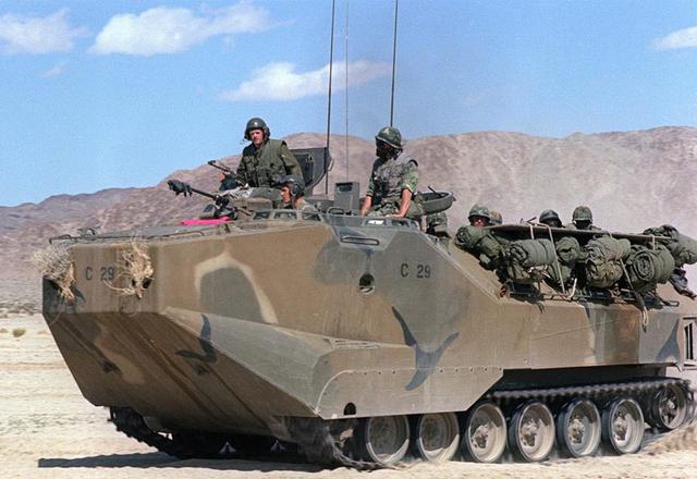 美国aav7两栖装甲突击车性能怎么样这里告诉你答案