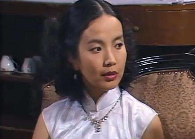 《围城》里,孙柔嘉攻于算计?实际上,她才是被骗的那个可怜人