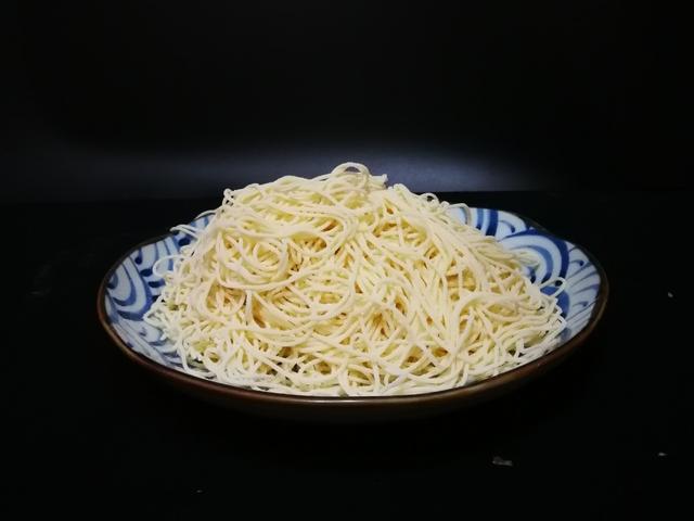 38度高温天气没胃口,鸡丝凉面很开胃,这么做吃三碗没问题|步骤|面条