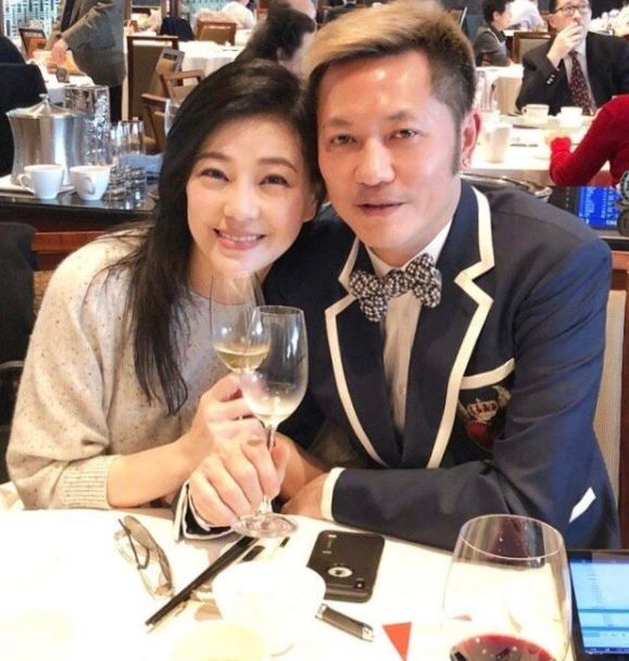 今前男友成影帝,48岁的她靠小演员赚钱|草蜢|刘小慧|郭晋安_新浪新闻