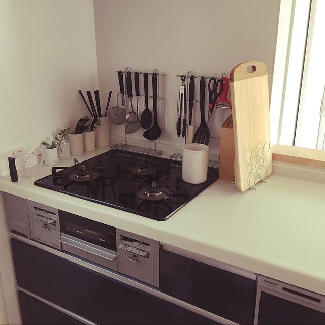 看完这20个日本人厨房灶台收纳大写的佩服一点空间都不浪费