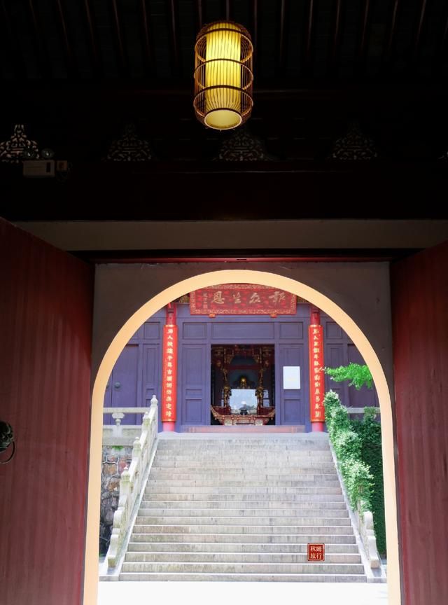 常熟虞山北麓这座著名禅寺,环境清幽,禅意浓郁,是夏日避暑佳地|虞山