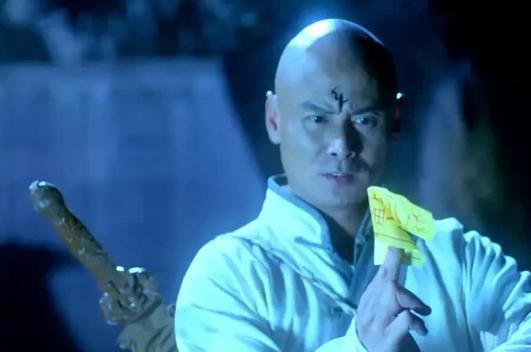 哪些僵尸,估计很多人都不记得了,这里僵尸的设定很牛,道士根本打不过