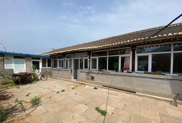 公众平台上一套院子占地600平米,难得一见的农村大院儿,位于北京延庆