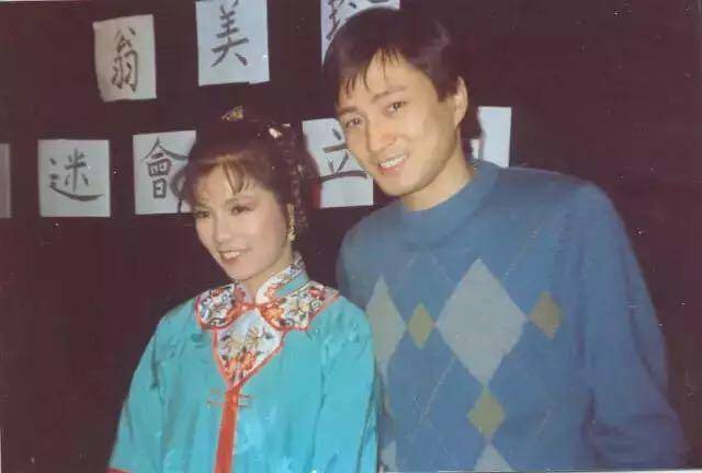 自杀后被骂多年,61岁的他已是光头大叔|汤镇业|翁美玲|段誉_新浪新闻