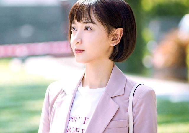 在剧中给我印象最深刻的一场戏,莫过于是姜小果精