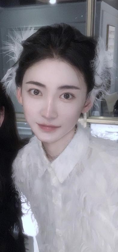 多年撞脸多位明星,未修图五官歪斜被指照骗|女装|变性|李由_新浪新闻