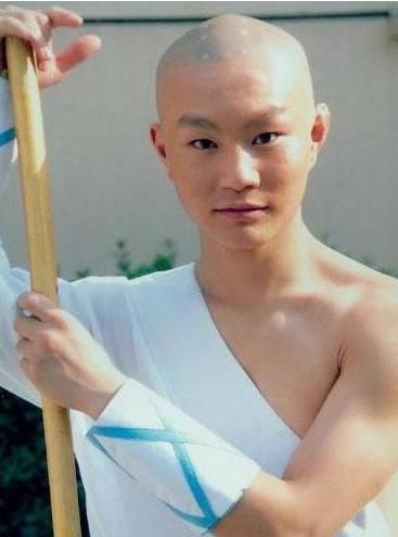 12岁因"狗娃"成名的潘元甲,曾比张一山红,今却"过气"无人识