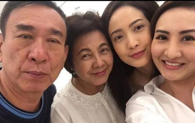 泰星taew父亲突然离世,竟是先前有预兆?