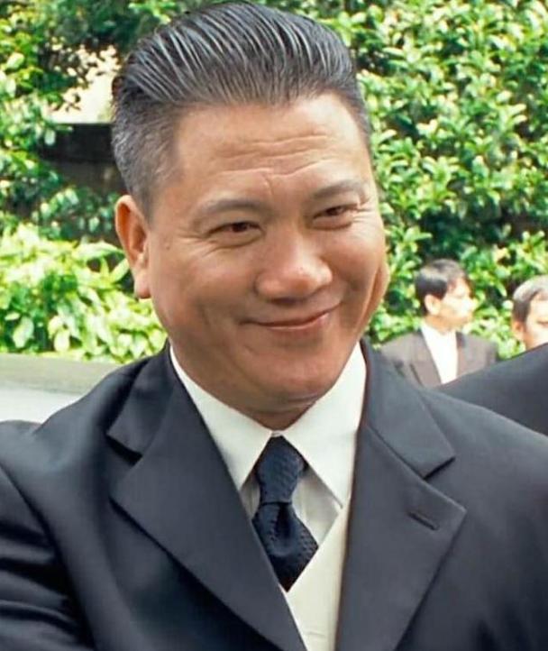 众星现身曾志伟妻子葬礼洪金宝更显大哥范万梓良相貌憨厚