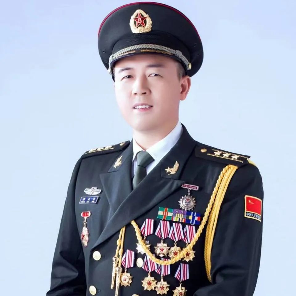 中国退役军人程道君心系国防未来为少年成长加钢淬火