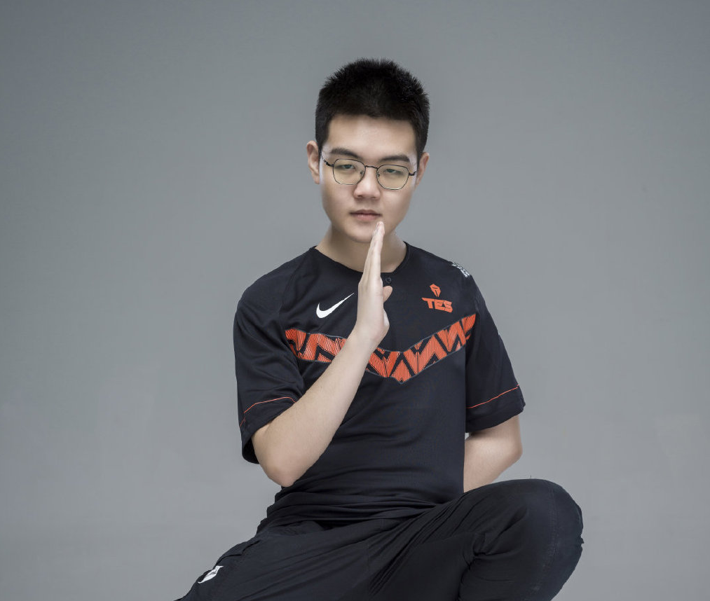 tes上单369打出"1厘米闪现",是他失误了吗?