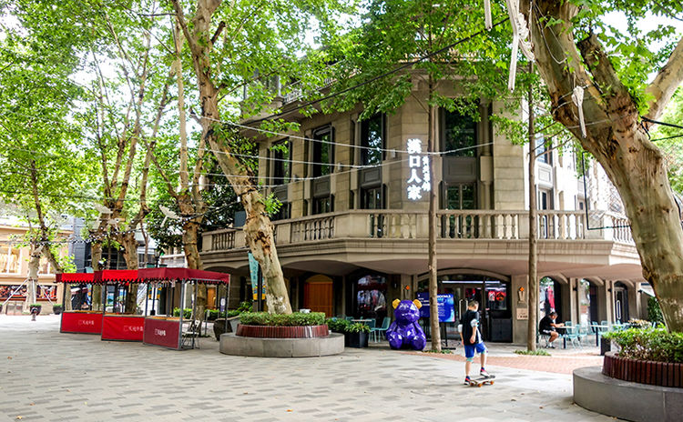 "武汉天地"商业街烟火气渐浓,在这里逛街,购物,品美食心情好