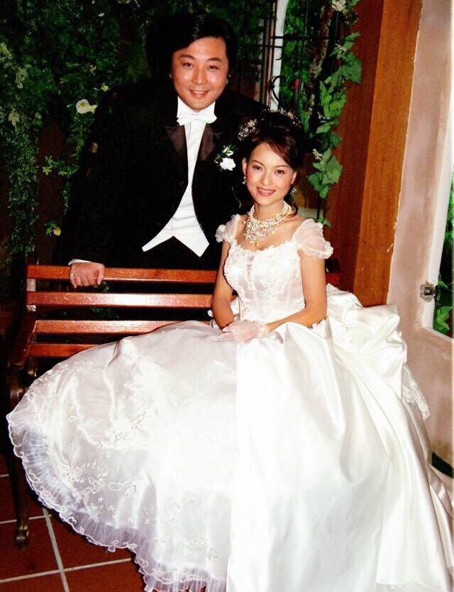 时代抛弃我的时候,连一声再见都没说|蔡济文|张国荣|灯具_新浪新闻