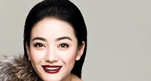 气质女明星朱杰有着一个男孩子的名字也是很有魅力的
