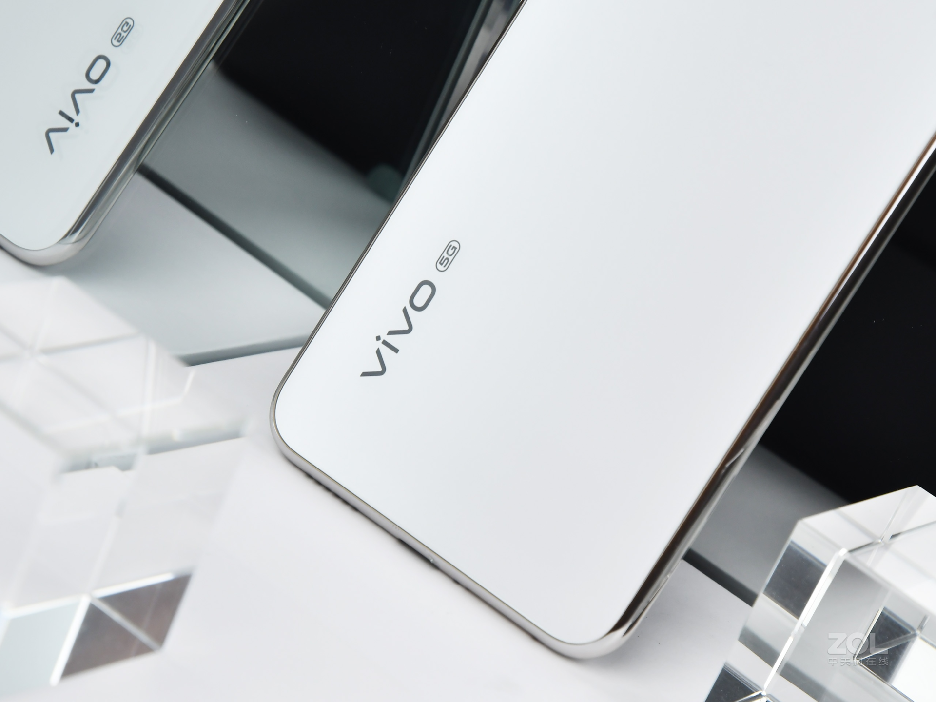 vivo旗下主打轻薄自拍体验的新机vivo s7正式发布