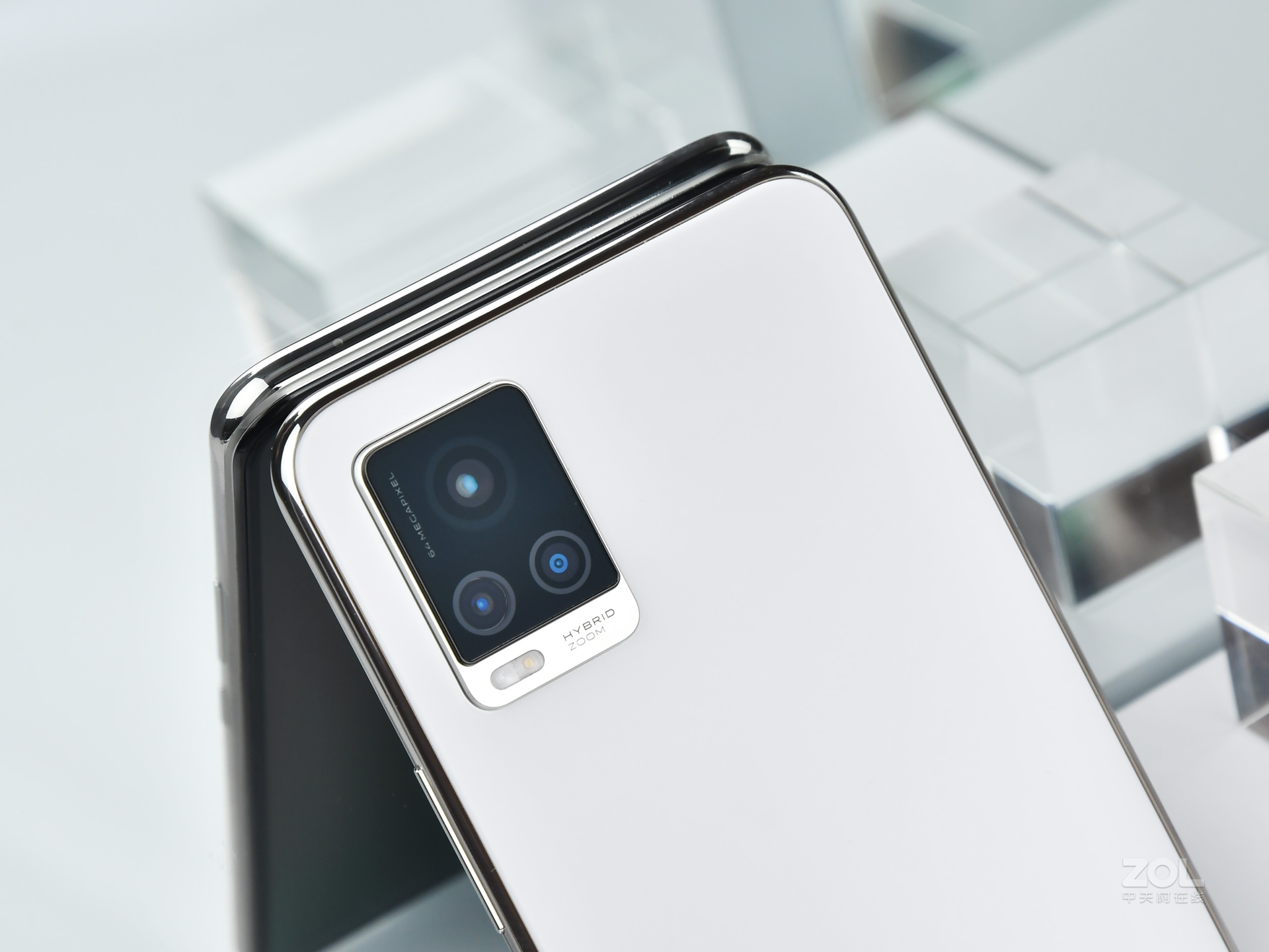 vivo旗下主打轻薄自拍体验的新机vivo s7正式发布