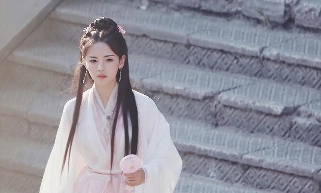 杨超越古装剧演技登上热搜这造型有点惊艳