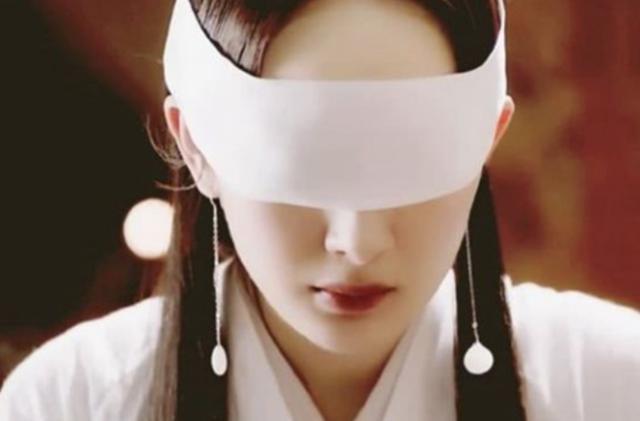 古装蒙上眼睛的4个女星赵丽颖一看就知道图四保证猜不出来