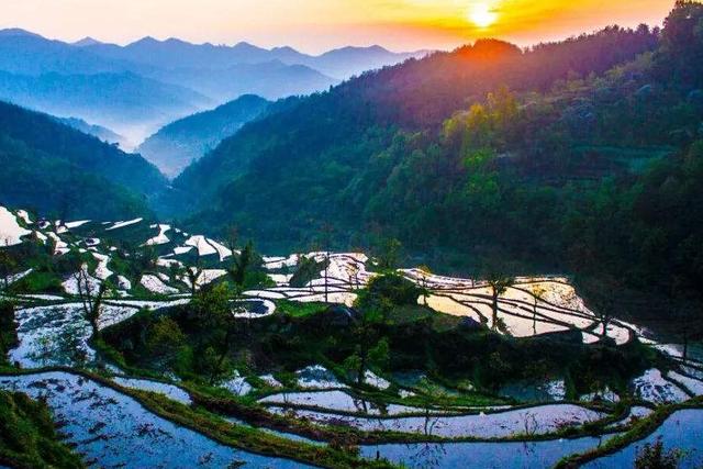 湖北一处5a景区,风景美丽不输黄山,号称中原第一峰