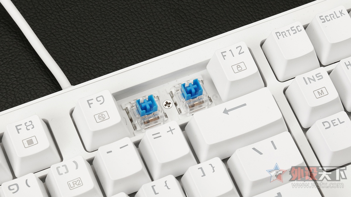 微星gk50z游戏机械键盘拆解评测