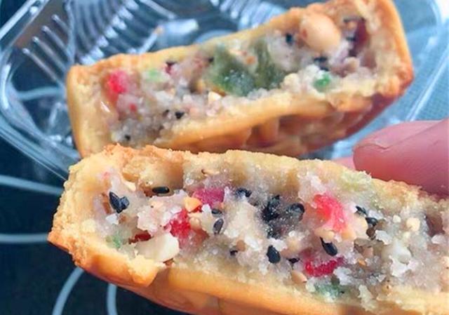 纵使在怎么不喜欢,也在月饼界中占有重要的地位,红绿丝是我最不能接受