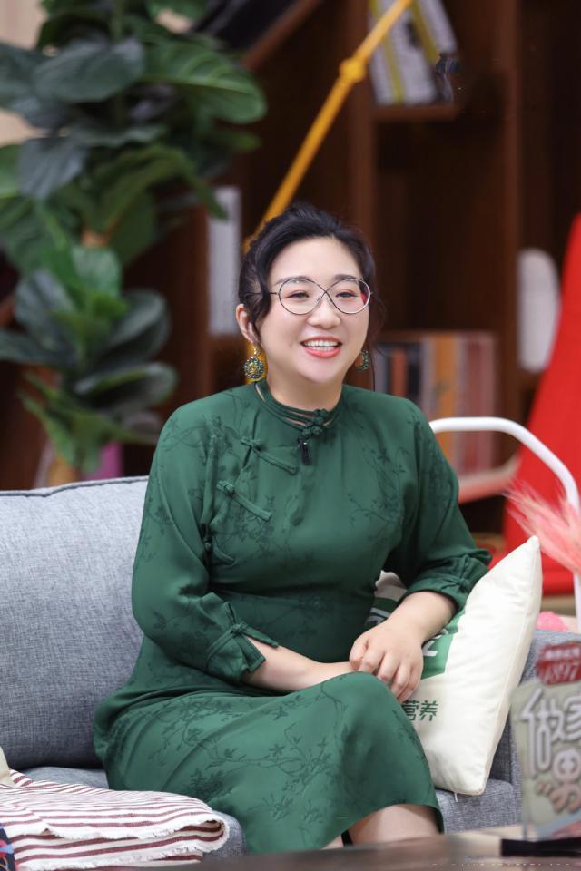 胖女人不适合穿旗袍看傅首尔就知道了优雅知性意外惊艳