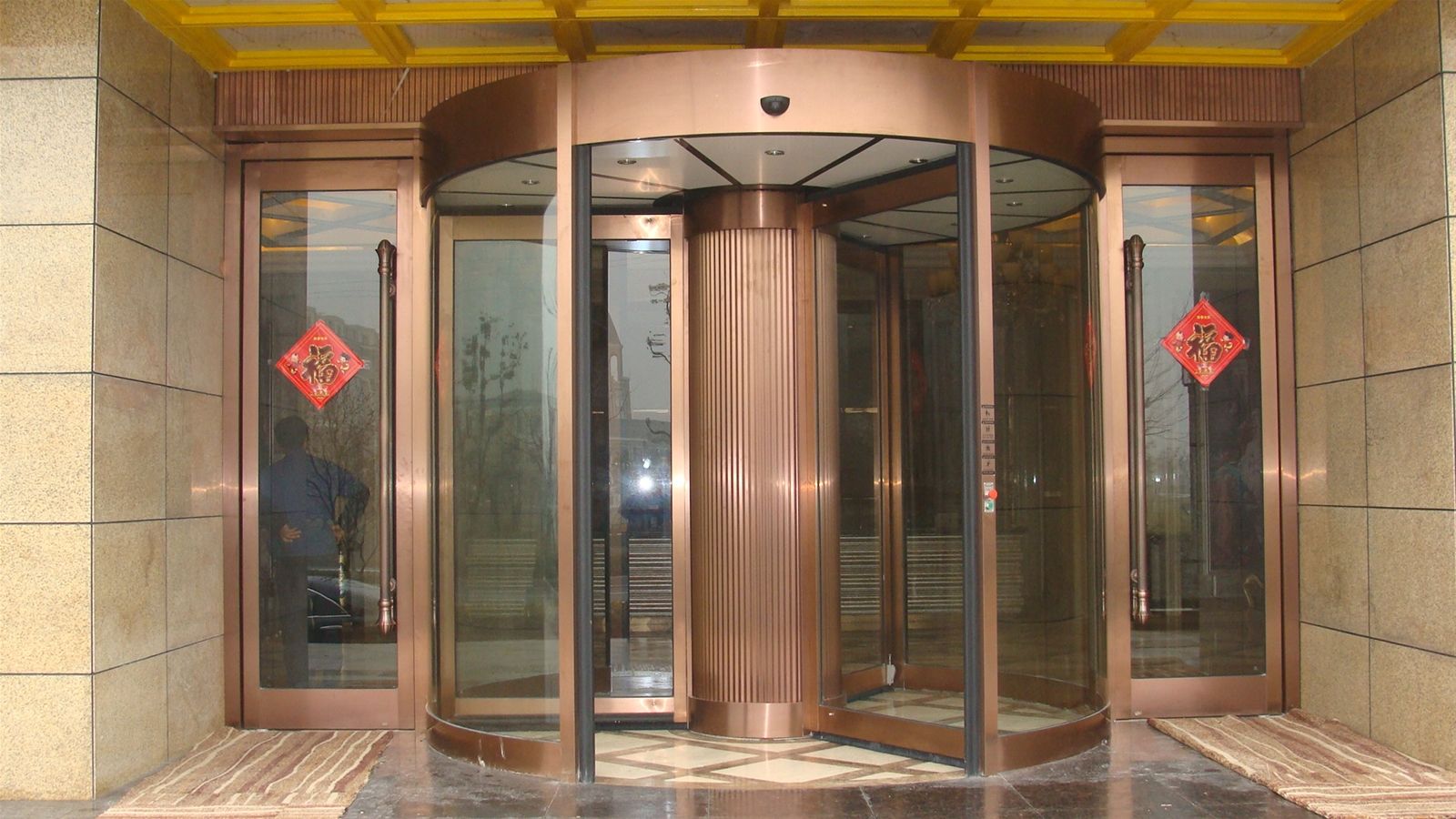 门后有柱子好不好呢 风水怎么样