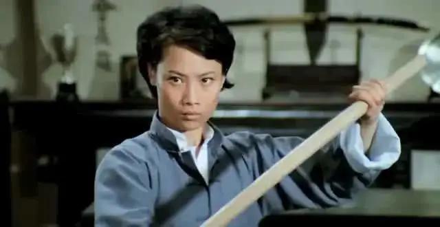 更是第一位打入世界的华裔功夫女性,她就是茅瑛