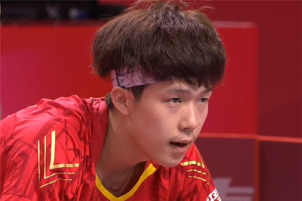 这样的节奏和符合王楚钦的打法和个性,尤其是相比之前林高远和牛冠凯