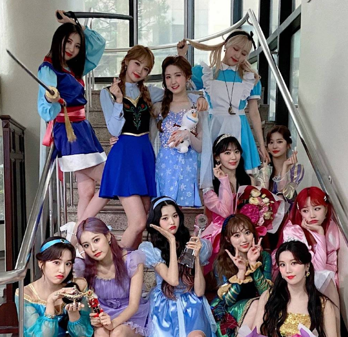 izone被证实全体出道排名造假,c位出道的张元英该如何"自处"|张元英