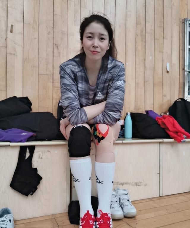 29岁女排名将迎生日,曾两夺联赛得分王,国家队中被郎平两度退回|李静