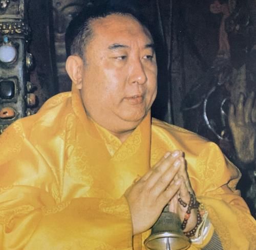 开国上将的外孙女,一代校花被活佛看上之后,现如今过得怎样|额尔德尼