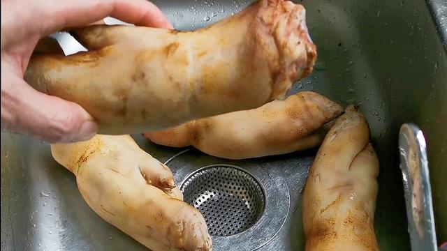 广西香卤猪蹄想吃自己在家做不用外面买方法配方很简单
