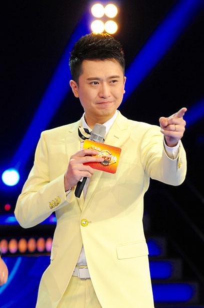 毕业于现中国传媒大学的杨帆,06年时获得央视综艺主持人选拔节目亚军