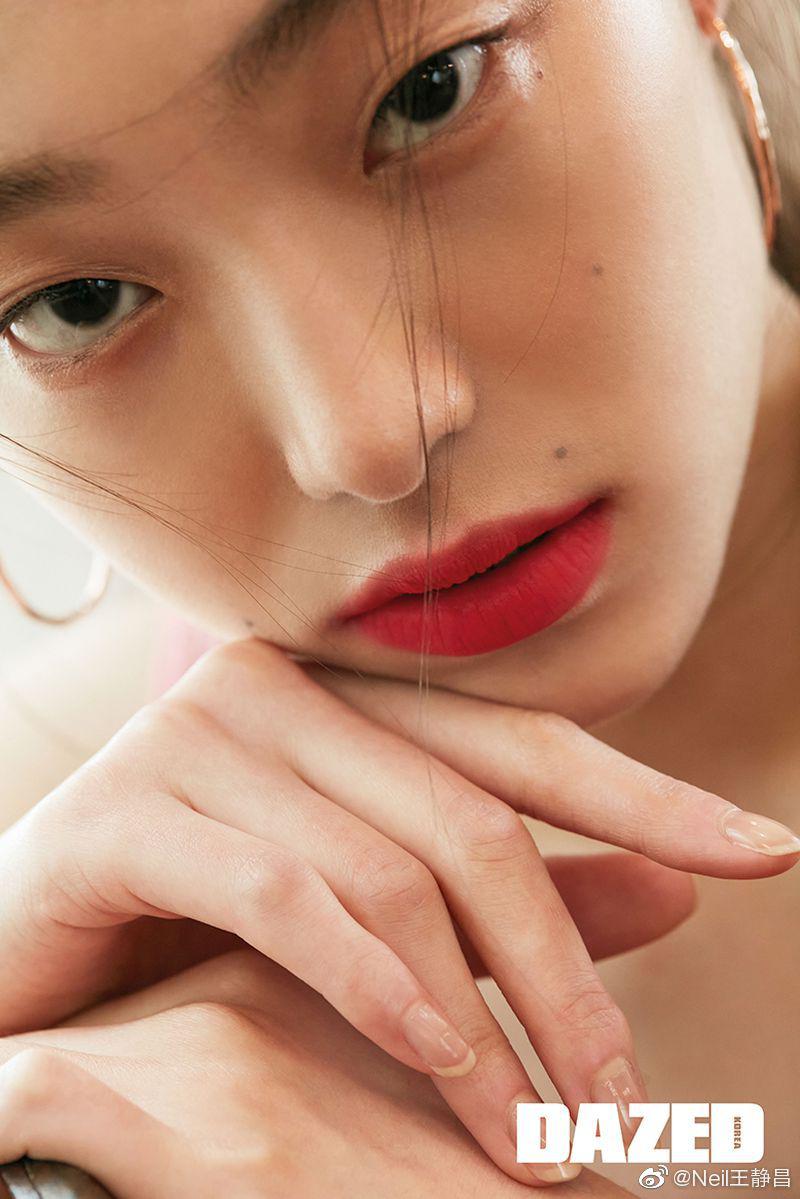 你的单眼皮女友