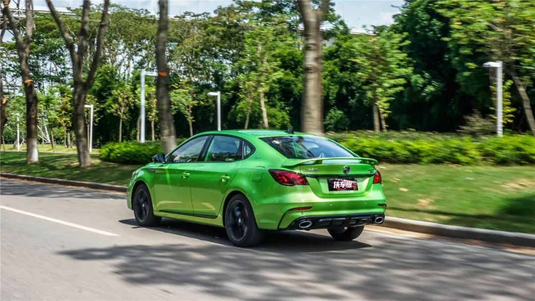 名爵6硬生生做成了一台改装车快车体验319