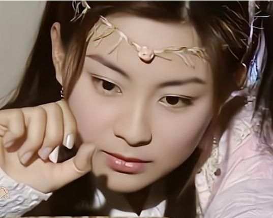 如今她长这样|陈秀丽|小昭|倚天屠龙记_新浪新闻