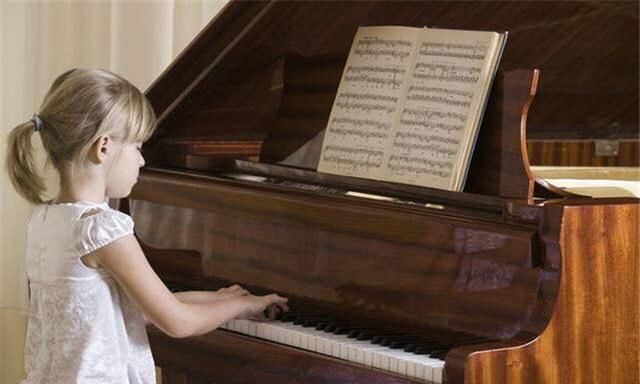 年放弃200万年薪,跑到农村养蚯蚓的女博士,现在怎样了休闲区蓝鸢梦想 - Www.slyday.coM 年放弃200万年薪,跑到农村养蚯蚓的女博士,现在怎样了休闲区蓝鸢梦想 - Www.slyday.coM