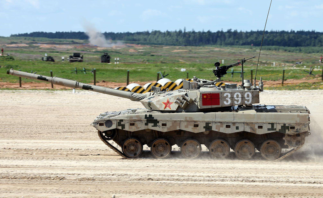 27辆中国战车穿过国境线俄罗斯敞开国门欢迎这才是真正精锐