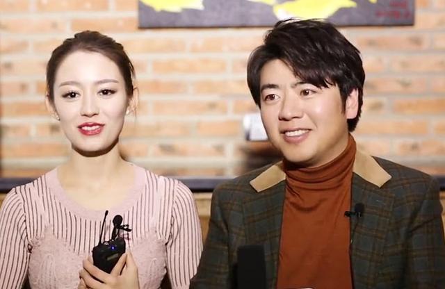 个人总是给大家撒狗粮,但其实在和吉娜结婚之前,郎朗还有过一任女朋友