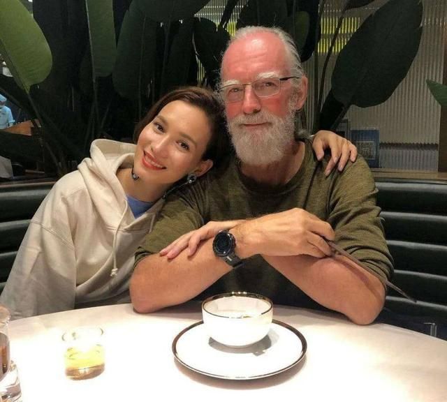 韩庚卢靖姗结婚,而老丈人是罗伊·霍兰,真是深藏不露|卢靖姗|韩庚