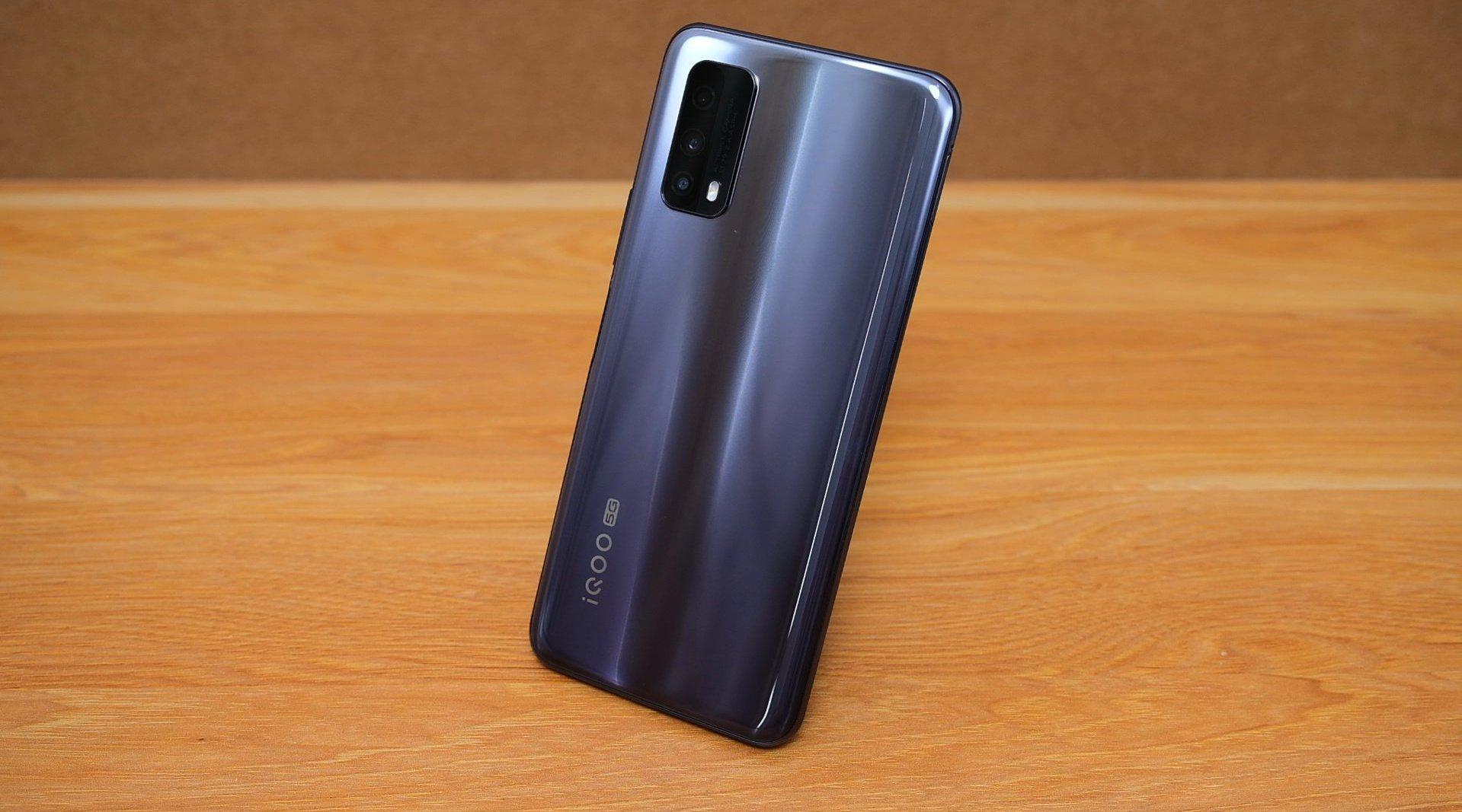 iqooz1x上手简评食之无味