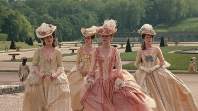 戴安娜太会穿!一袭彩虹裙打瞌睡美成仙女,可惜查尔斯心里没有她