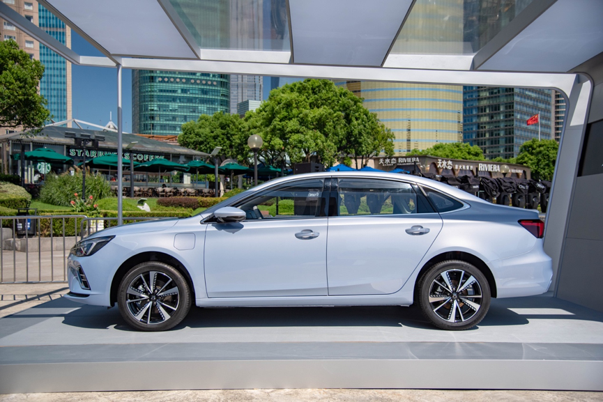 上汽荣威r er6正式上市,补贴后售价16.28万-20.08万元