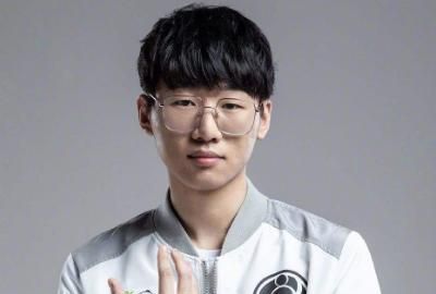 宁王鞋皇回归晒天价球鞋14双鞋总价超40万壕无人性